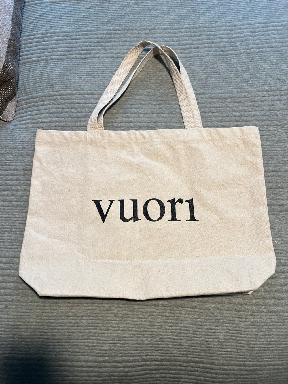 Vuori Natural Canvas Tote with The Rise, The Shine